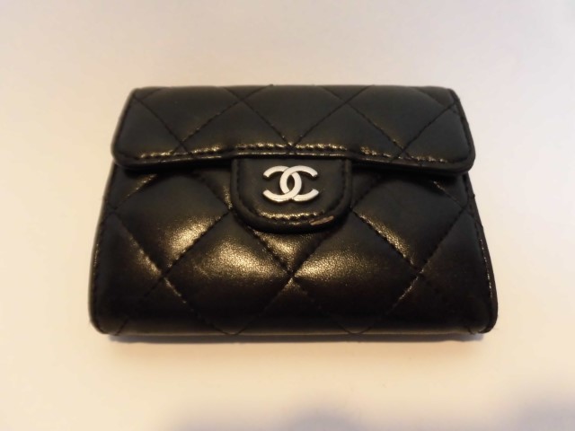 シャネル　財布