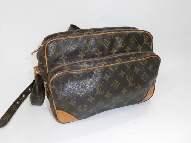 ルイヴィトン　財布