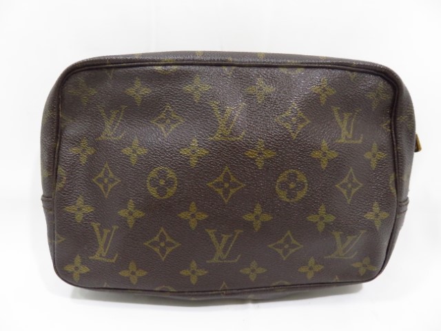 ルイヴィトン　ポーチ