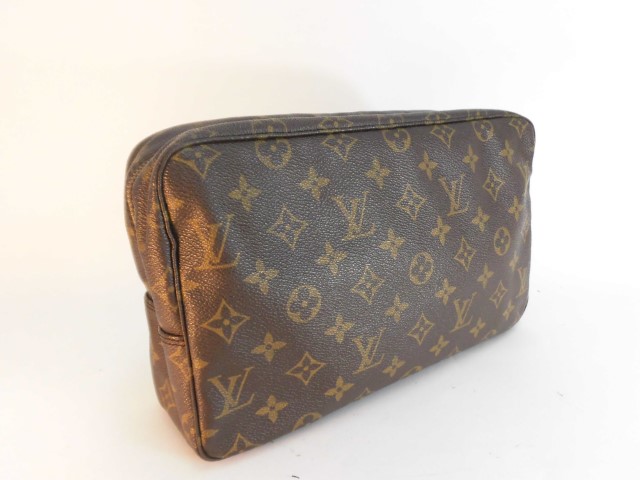 ルイヴィトン　ポーチ