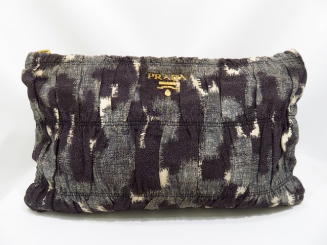 プラダ　バッグ