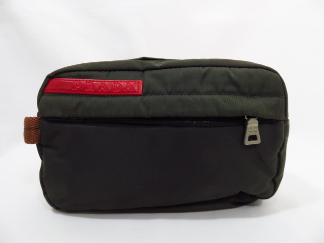 プラダ　ポーチ