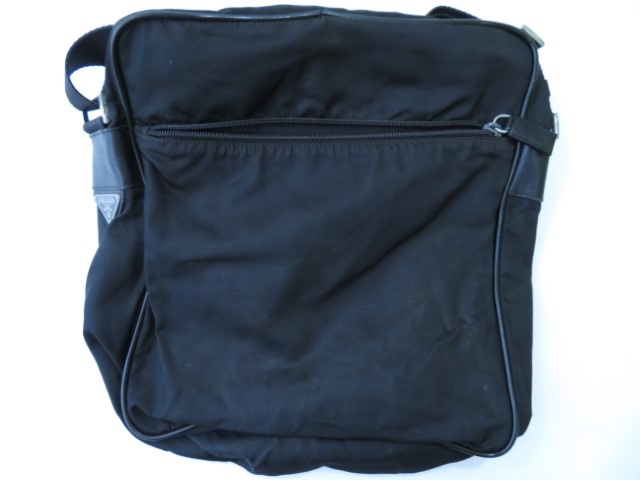 プラダ　バッグ