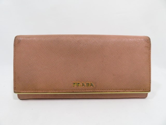 プラダ　財布